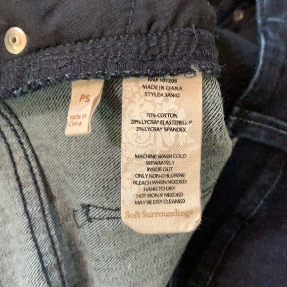 SOFT SURROUNDINGS dark wash jeans zip button fly pockets size PS - Picture 4 of 7
